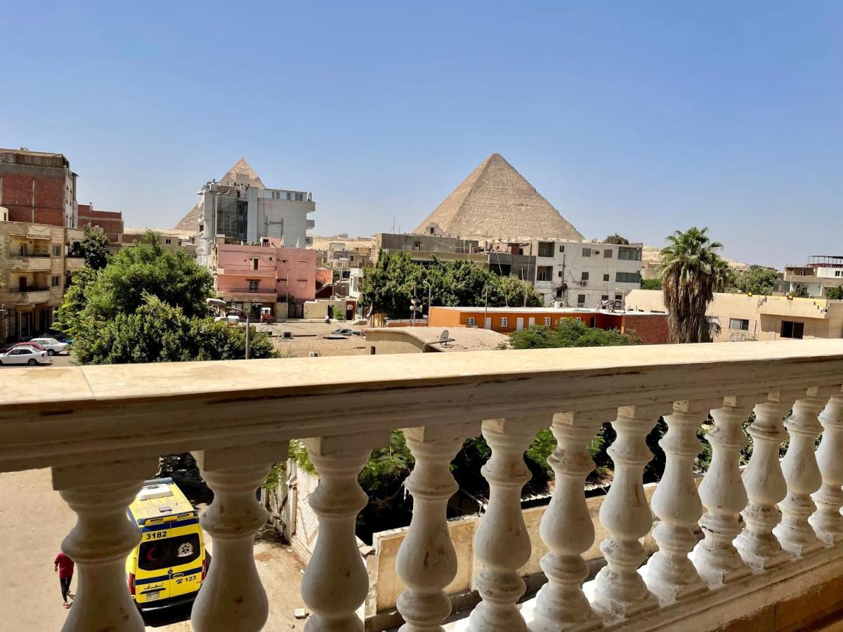 Inn Pyramids
